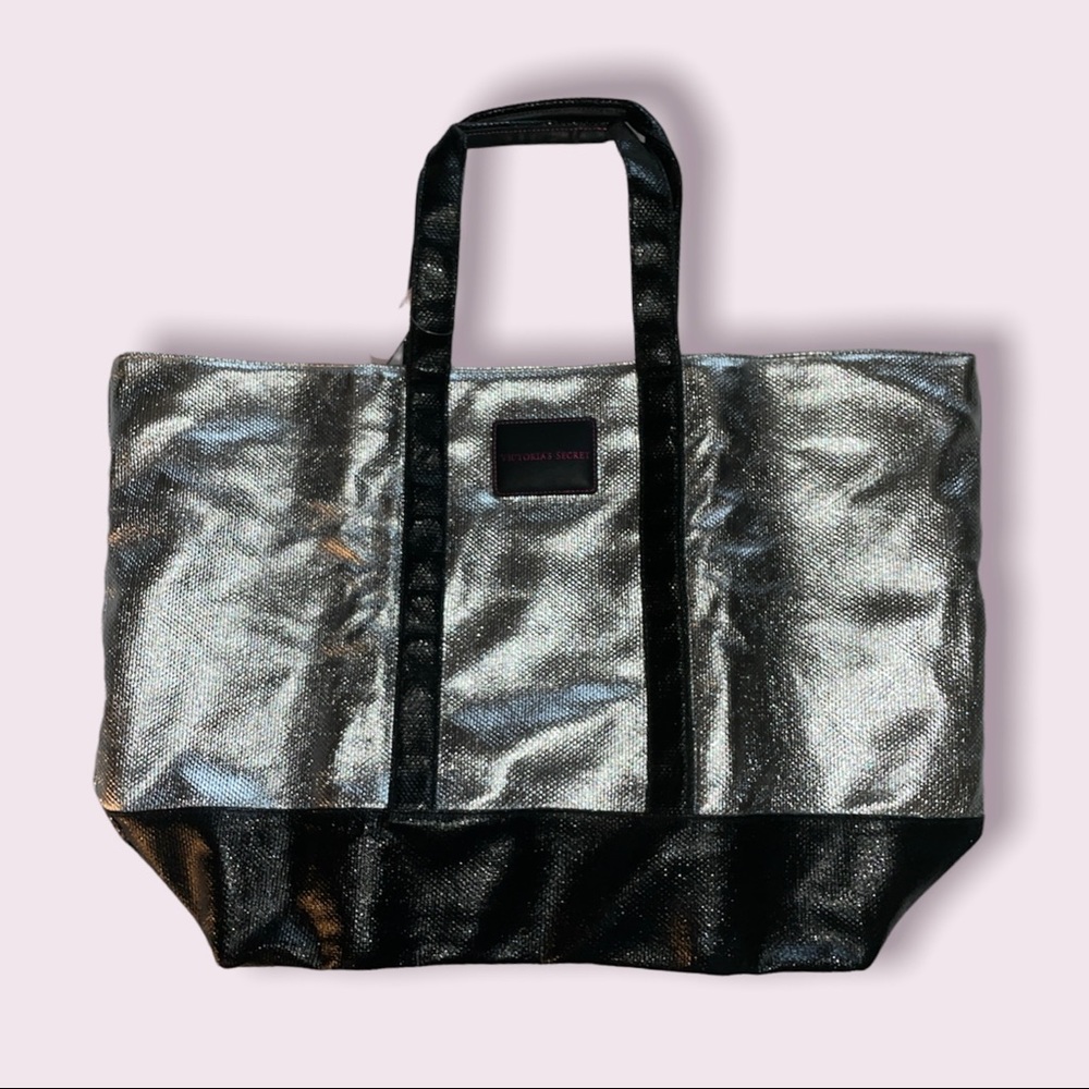 🌟HP🌟 NWT Victoria’s Secret Extra Large Zip-top Tote Bag